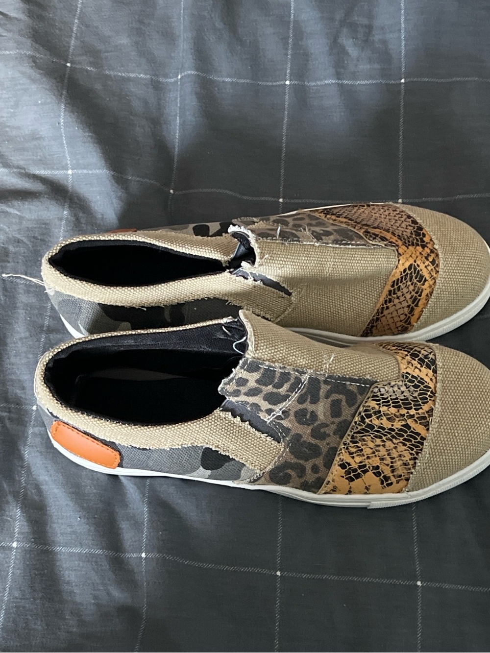 Women’s Camo Leopard Snake Print Slip On Sneakers Size 10 - Picture 2 of 6